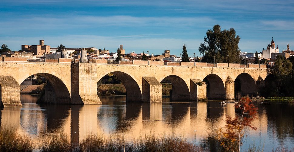 Vistas Guiadas al Puente de Palmas (Puente Viejo) de Badajoz con Antonio Carrasco, Guía Oficial de Turismo en español, inglés y portugués. AC Turismo