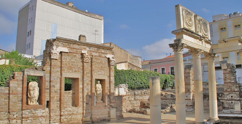Vista Guiada al Foro romano de Mérida con Antonio Carrasco. AC Turismo